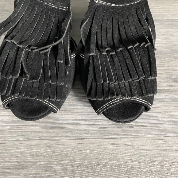 Enzo Angiolini Black Suede Fringe Wedges Shoes - Picture 2 of 16